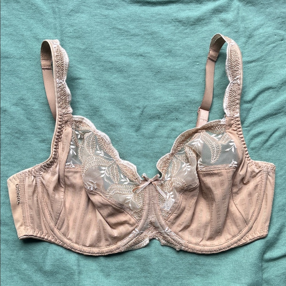 ☕️Chantelle Scallop strap Elegant Lace Underwire Bra - Beige 36DD
